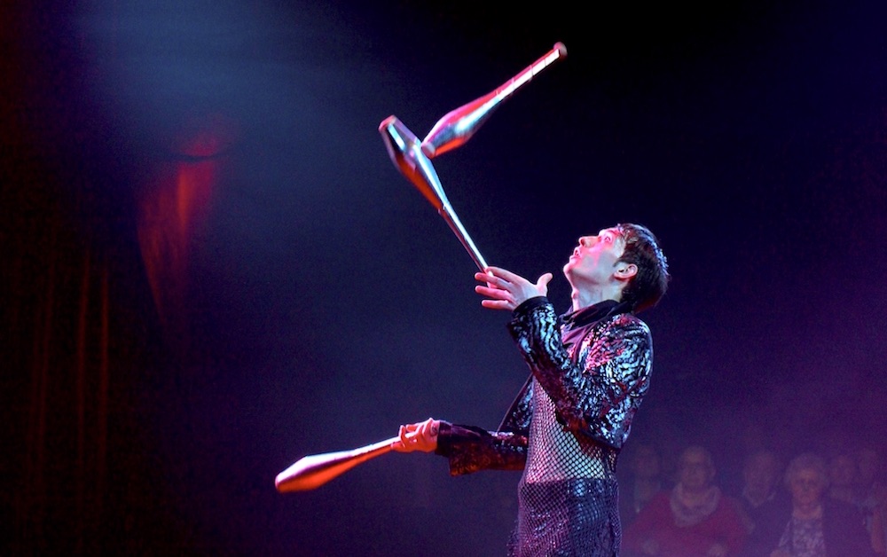 Award-winning juggler Gierisch.
