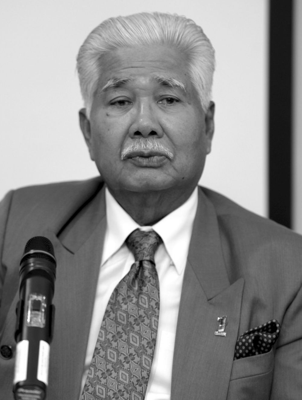 Tan Sri Abu Hassan Omar meninggal dunia ketika mendapatkan rawatan di Hospital Columbia Asia Kota Kemuning kira-kira jam 8 malam tadi. u00e2u20acu2022 Foto Bernama