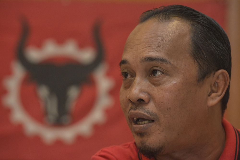 Parti Rakyat Malaysiau00e2u20acu2122s candidate for the Port Dickson by-election, Ahmad Kamarudin speaks during a   press conference in Kuala Lumpur September 27, 2018. u00e2u20acu201d Picture by Mukhriz Hazim 