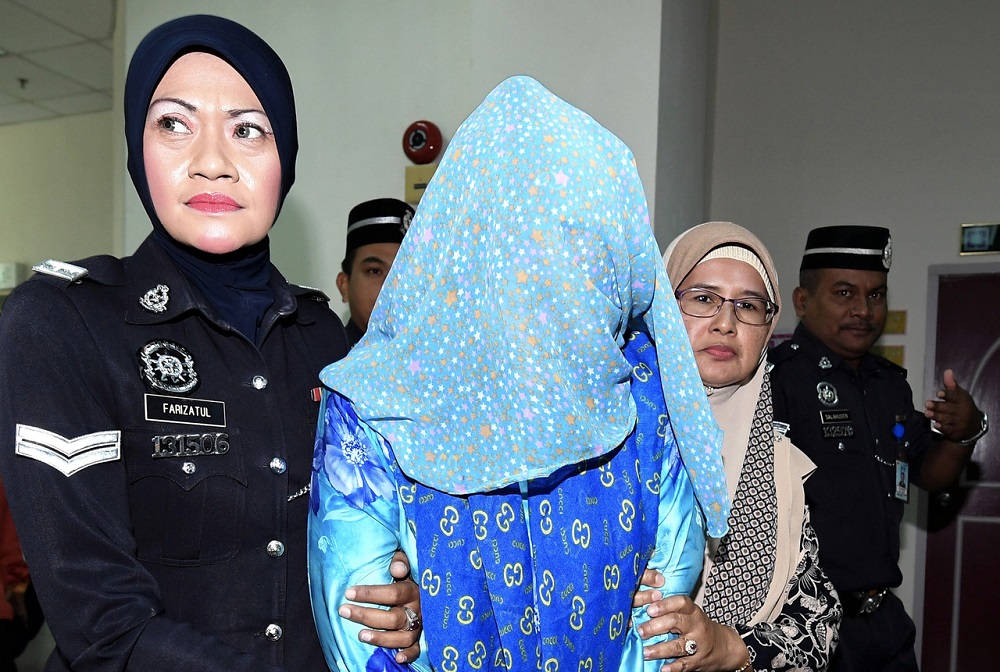 A single mother convicted of prostitution was ordered to be given six strokes of the cane and jailed for six months by the Terengganu SHariah High Court in Kuala Terengganu September 27, 2018. u00e2u20acu201d Bernama pic