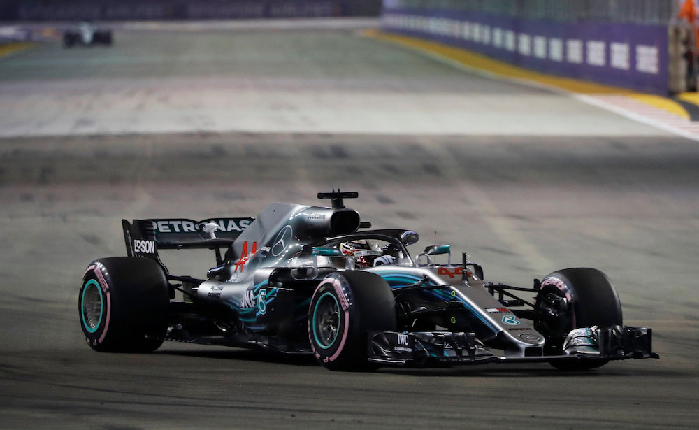 Mercedesu00e2u20acu2122 Lewis Hamilton in action during qualifyingu00c2u00a0 in the Singapore Grand Prix 2018, September 15, 2018.u00c2u00a0u00e2u20acu201d Reuters picn