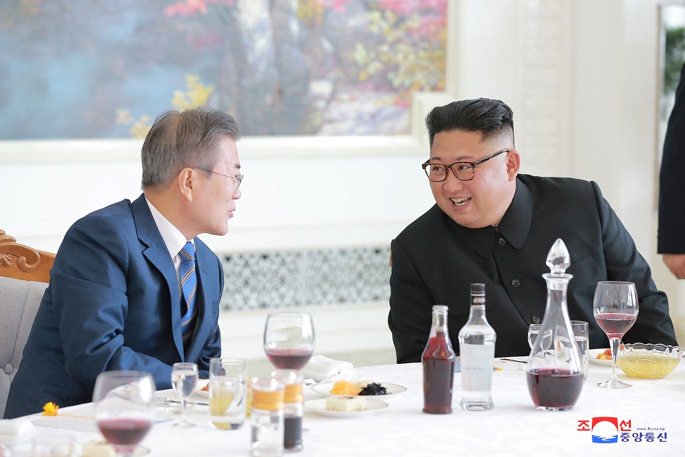 South Korean President Moon Jae-in and North Korean leader Kim Jong-un attend a luncheon in Pyongyang, North Korea, September 19, 2018. u00e2u20acu201d Reuters pic