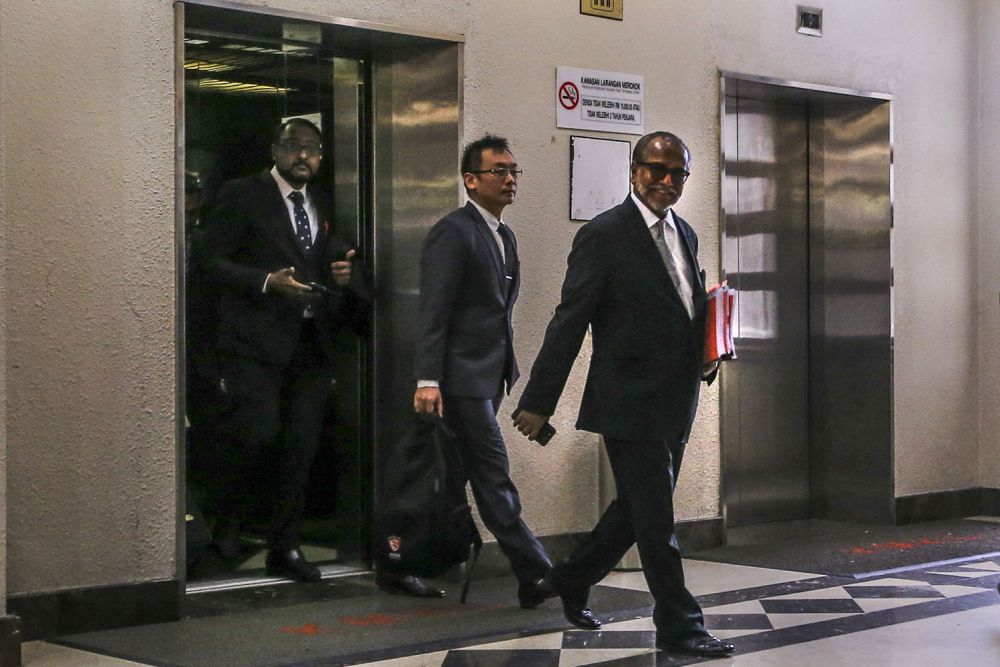 Tan Sri Muhammad Shafee Abdullah arrives at the KL Courts Complex September 20, 2018. u00e2u20acu201d Picture by Hari Anggara