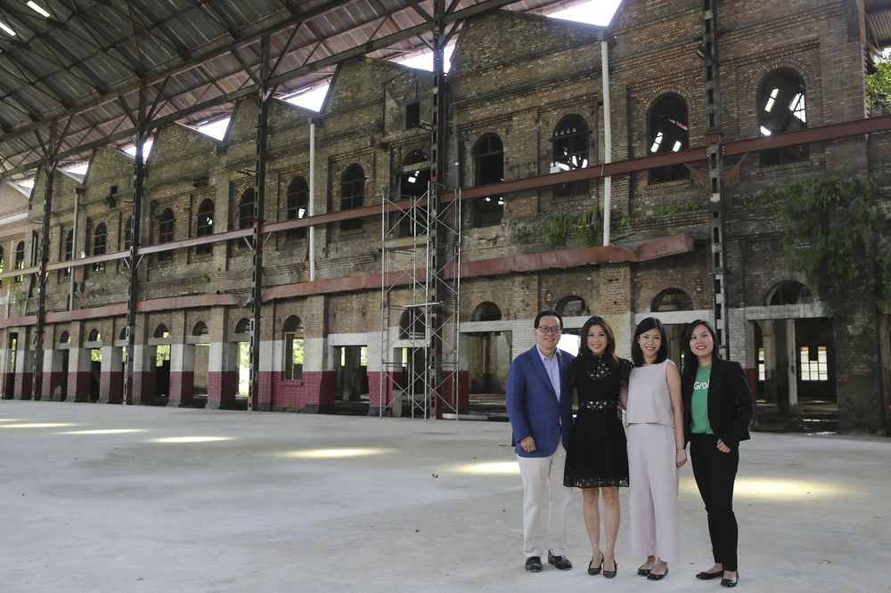 From left: YTL Land and Development Bhd managing director Datuk Victor Yeoh Seok Kian, YTL Land executive director Yeoh Pei Teeng, Riuh chief operating officer Melissa Low and Grab Malaysia country head of marketing Iris Chang at the unveiling of Sentul Depot.
