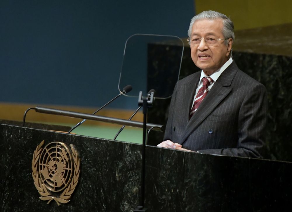 Tun Dr Mahathir Mohamad addresses the 73rd United Nations General Assembly in New York September 28, 2018. u00e2u20acu201d Bernama pic