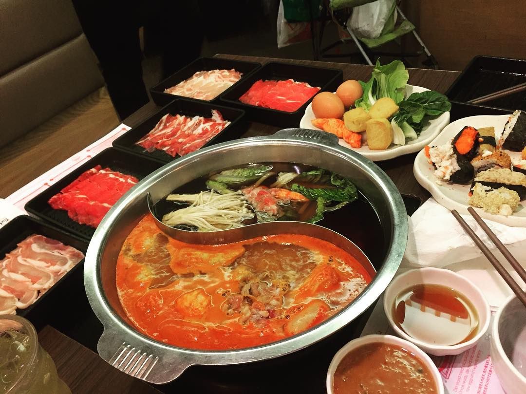 Suki-Ya has branches scattered throughout the Klang Valley so you can easily host a steamboat dinner no matter where you are. ― Picture via Instagram/ChunTan