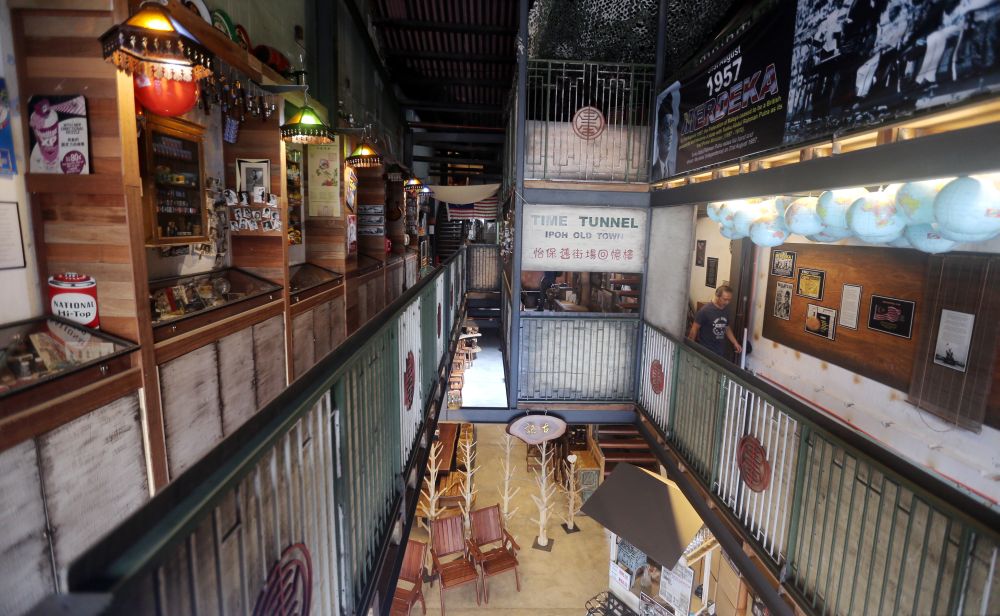 The Time Tunnel Ipoh Old Town museum houses a collection of old everyday items.