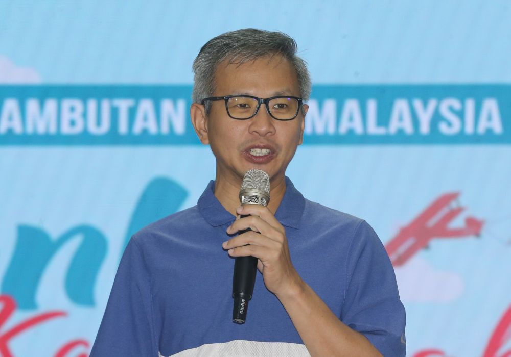 Damansara MP Tony Pua speaks during the u00e2u20acu02dcTunku Kampungkuu00e2u20acu2122 programme in Petaling Jaya September 23, 2018. u00e2u20acu2022 Picture by Razak Ghazali