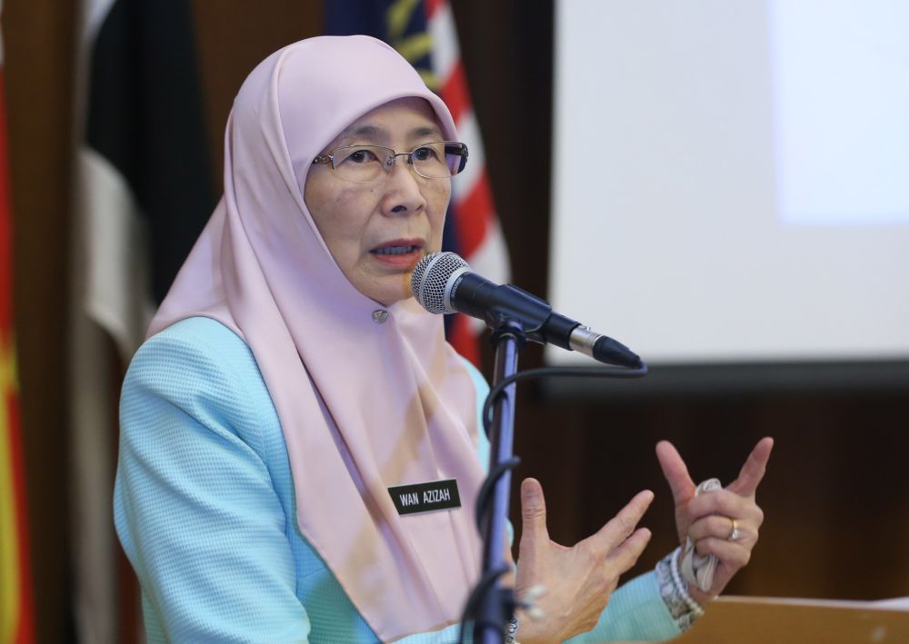 Datuk Seri Dr Wan Azizah Wan Ismail speaks during the launching ceremony Anjung Kasih at Serdang Hospital, September 28, 2018. u00e2u20acu2022 Picture by Razak Ghazali