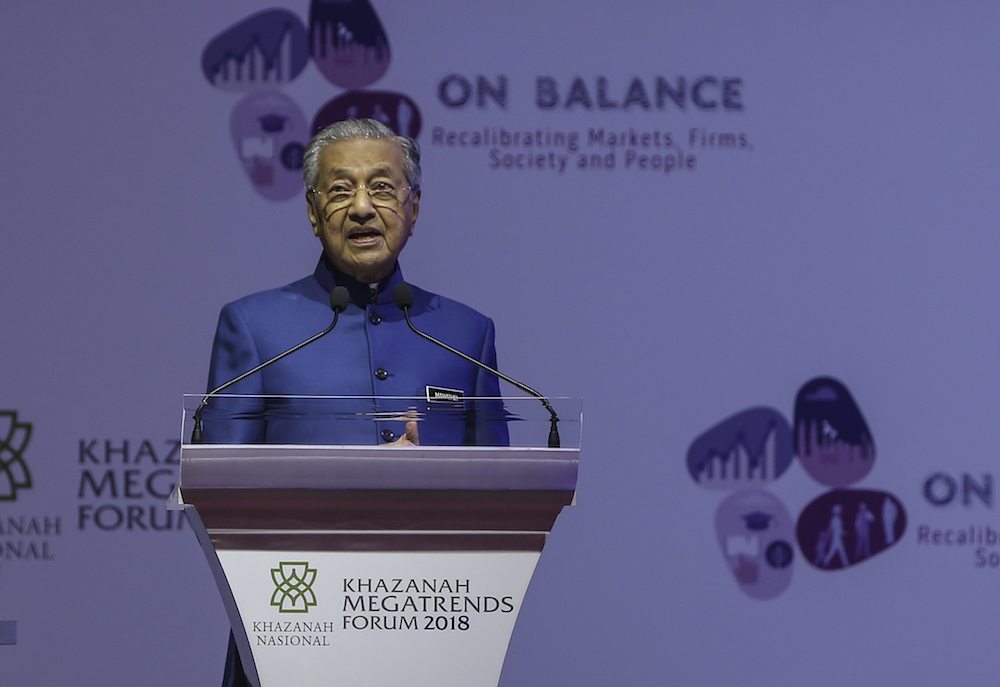 Tun Dr Mahathir Mohamad delivers his closing address at the Khazanah Megatrends Forum 2018 in Kuala Lumpur October 9, 2018. u00e2u20acu201d Picture by Azneal Ishak