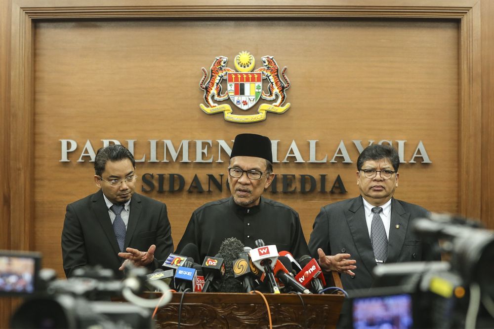 Datuk Seri Anwar Ibrahim speaks to reporters after the second meeting of the first session of the 14th Parliament in Kuala Lumpur October 15, 2018. u00e2u20acu2022 Picture by Azneal Ishak