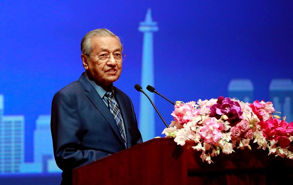 Prime Minister Tun Dr Mahathir Mohamad gives a speech at Chulalongkorn University in Bangkok October 25, 2018. u00e2u20acu201d Reuters pic