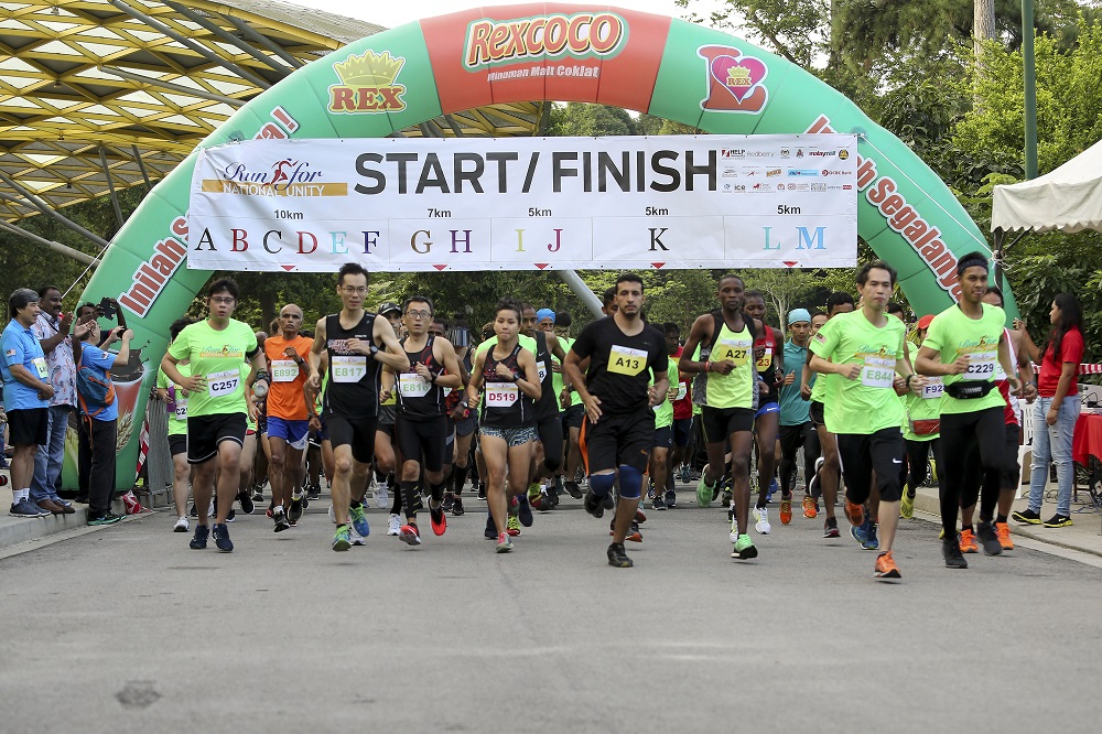 Participants at the starting line during the Run for National Unity event at the Perdana Botanical Gardens in Kuala Lumpur October 20, 2018. u00e2u20acu201d Pictures by Yusof Mat Isa