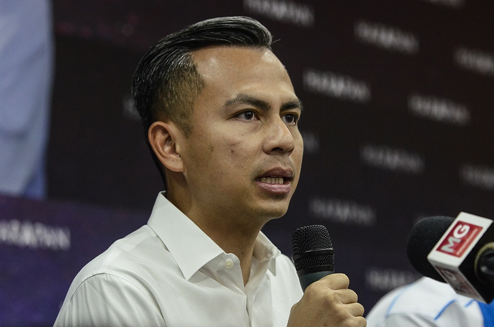 Lembah Pantai MP Fahmi Fadzil speaks to reporters during a press conference in Port Dickson October 3, 2018. u00e2u20acu201d Picture by Miera Zulyana