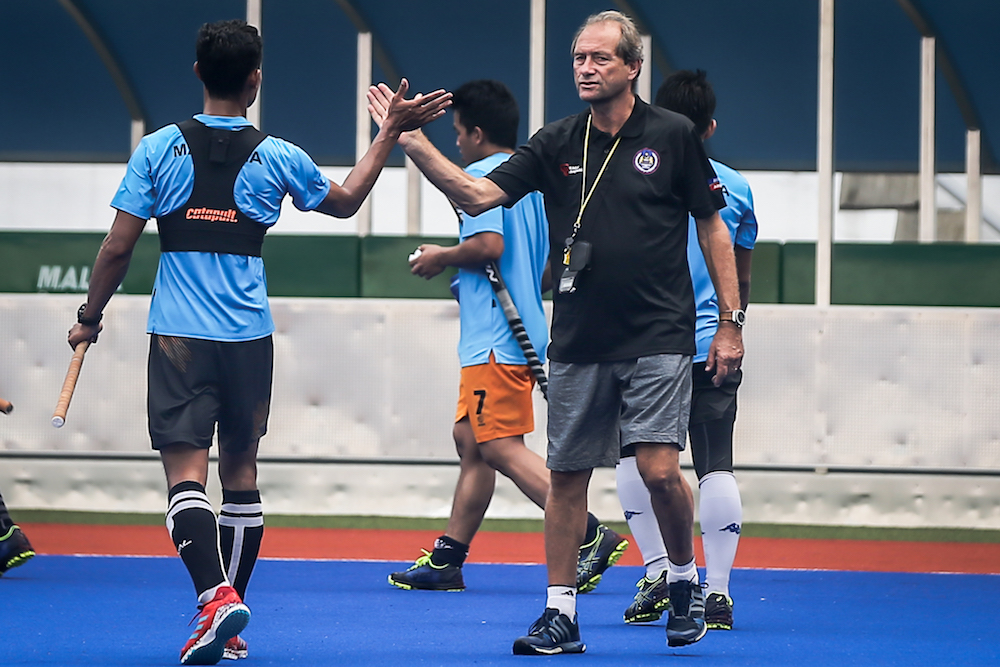 Oltmans (right) creating a more resolute Tigers. u00e2u20acu201d Picture by Hari Anggara