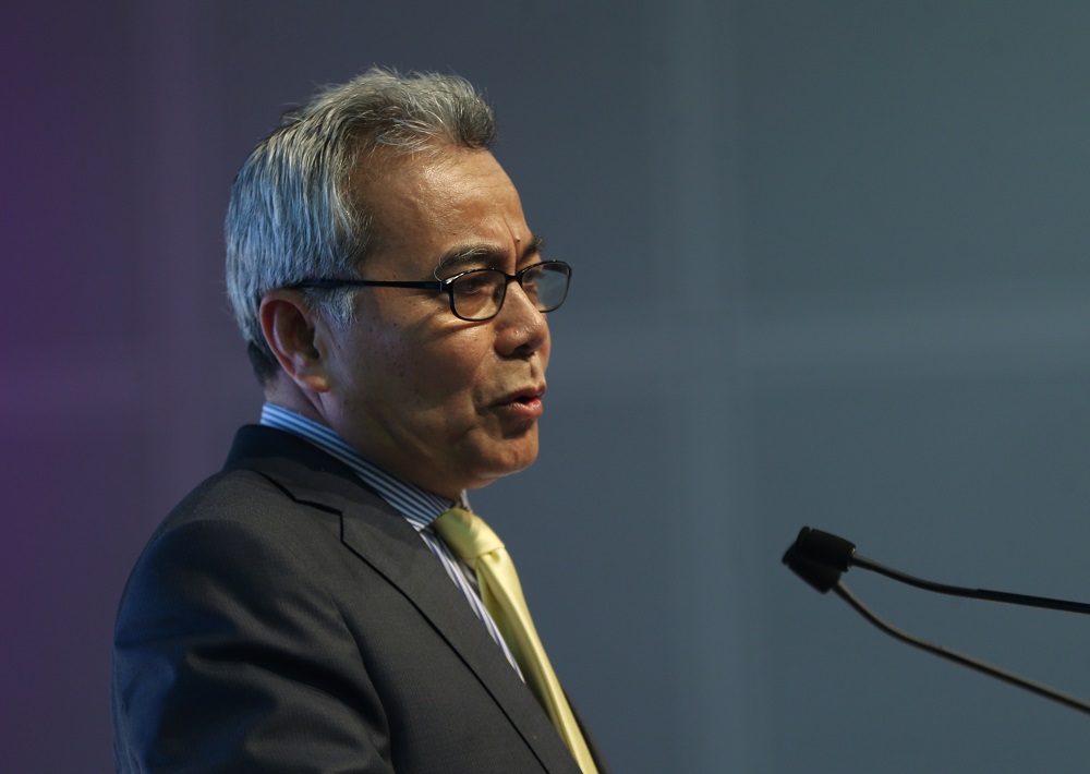 Entrepreneur Development Minister Mohd Redzuan Md Yusof delivers his speech during the at the Beauty Expo 2018 in Kuala Lumpur October 5, 2018. u00e2u20acu201d Picture by Abdul Razak Ghazali