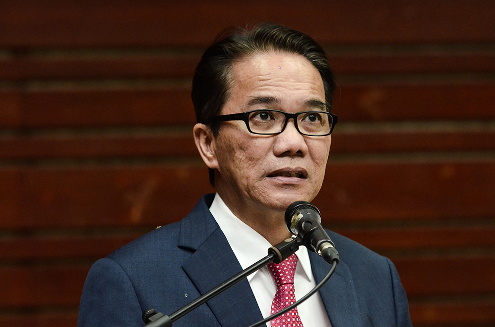 Minister in the Prime Ministeru00e2u20acu2122s Department, Datuk Liew Vui Keong, gives a speech during the u00e2u20acu02dcLaw Reform Talku00e2u20acu2122 in Universiti Malaya October 10, 2018. u00e2u20acu201d Picture by Miera Zulyana