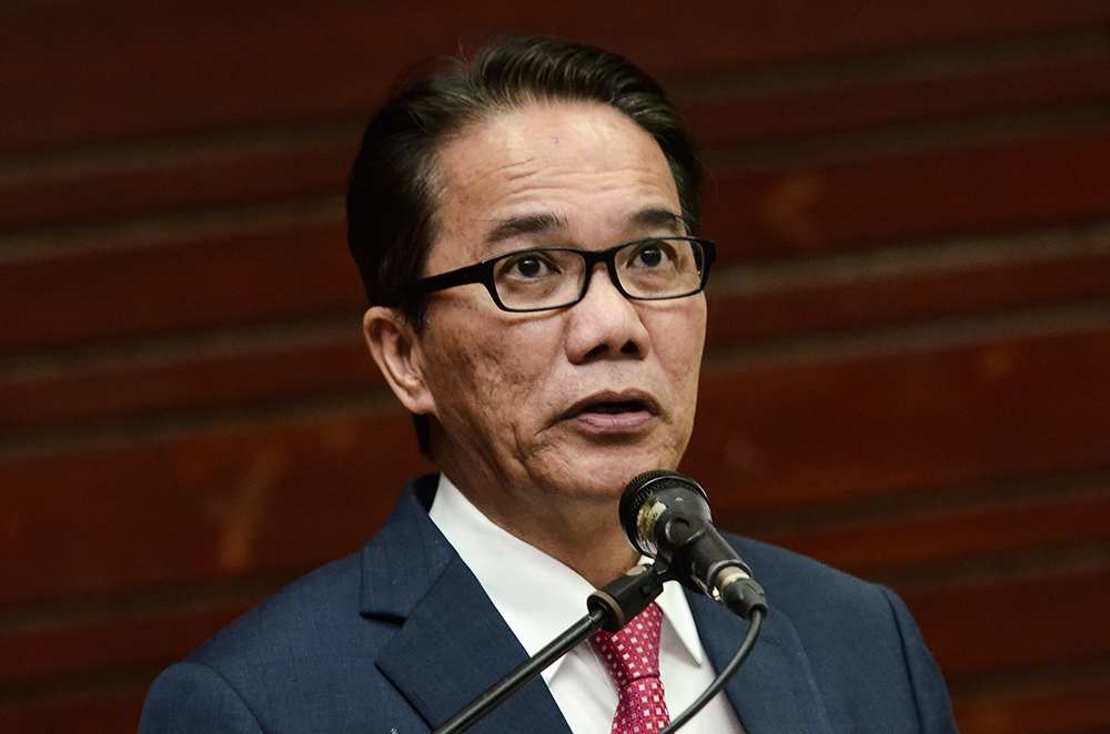 Minister in the Prime Ministeru00e2u20acu2122s Department, Datuk Liew Vui Keong, gives a speech during the u00e2u20acu02dcLaw Reform Talku00e2u20acu2122 in Universiti Malaya October 10, 2018. u00e2u20acu201d Picture by Miera Zulyana