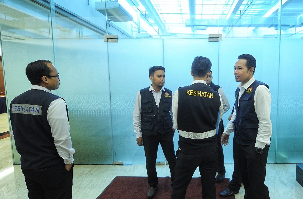 Health department officers inspect the smoking zone in the Parliment building in Kuala Lumpur October 16, 2018. u00e2u20acu201d Picture by Shafwan Zaidon