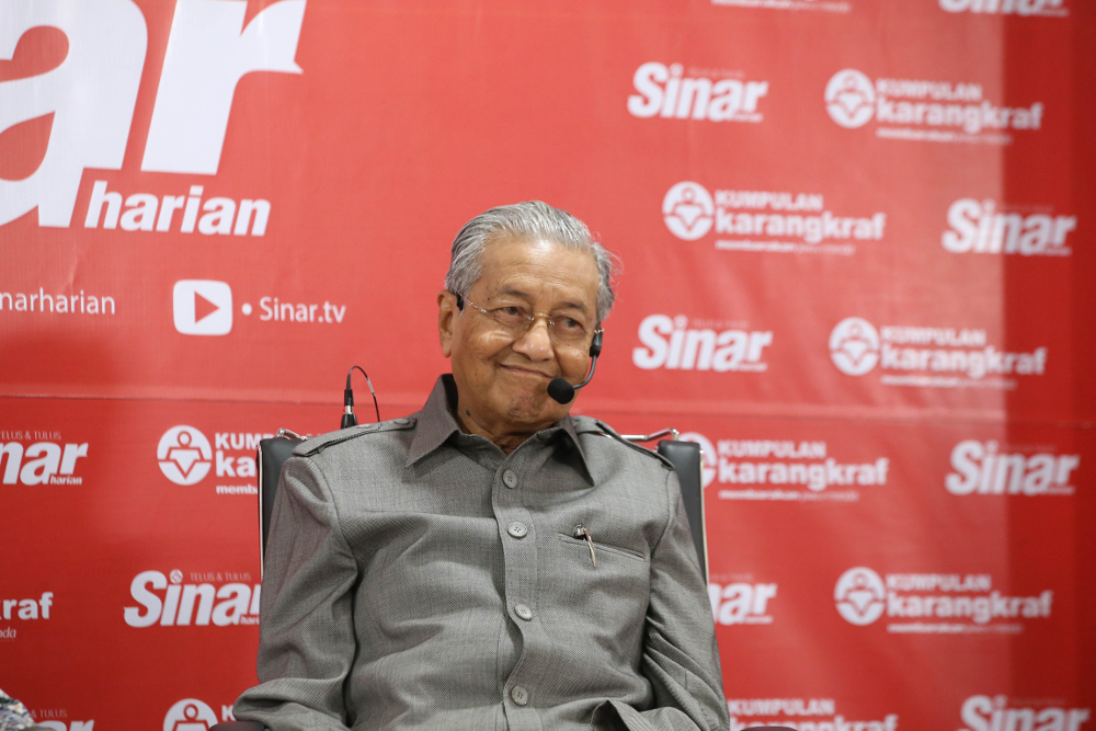 Prime Minister Malaysia Tun Dr Mahathir Mohamad speaks during in Forum Bicara Minda at Karangkraf Shah Alam October 22, 2018. u00e2u20acu201d Picture by Azinuddin Ghazali 