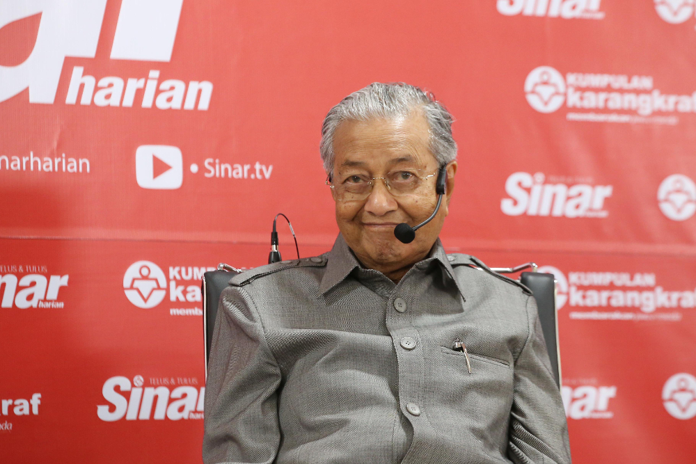 Prime Minister Malaysia Tun Dr Mahathir Mohamad speaks during in Forum Bicara Minda at Karangkraf Shah Alam October 22, 2018. u00e2u20acu201d Picture by Azinuddin Ghazali 