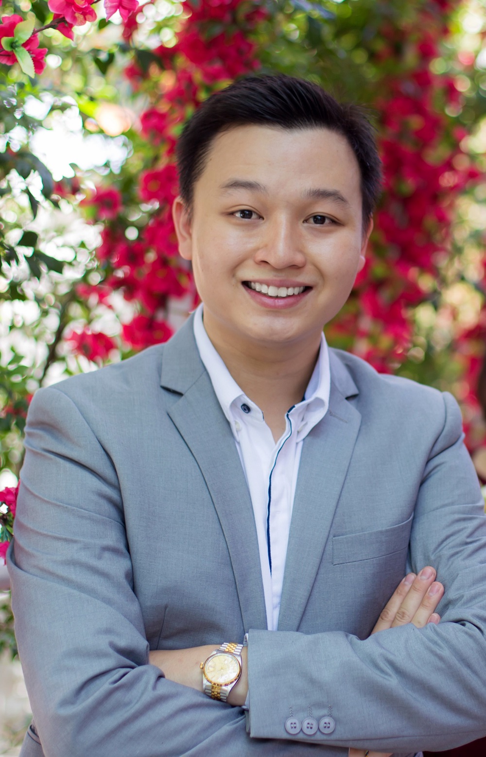 Thang says he has difficulty hiring local waiters despite offering a monthly salary between RM2,000 and RM3,000. — Picture courtesy of Nicholas Thang