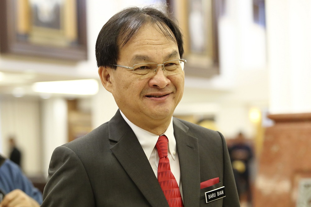 Works Minister Baru Bian at Parliament in Kuala Lumpur October 31, 2018. u00e2u20acu201d Picture by Yusof Mat Isa