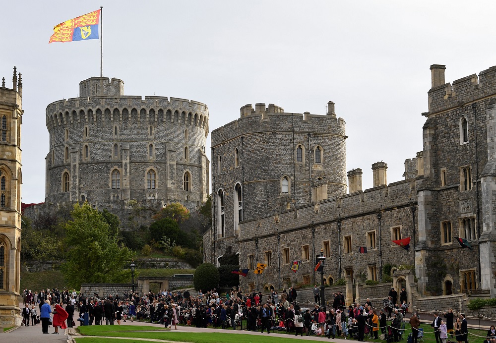 Guests wait for the royal wedding of Princess Eugenie and Jack Brooksbank in Windsor Castle, Windsor October 12, 2018. u00e2u20acu201d Reuters pic