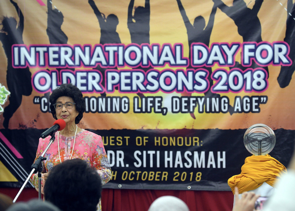 Tun Dr Siti Hasmah Mohamad Ali officiates World Senior Citizensu00e2u20acu2122 Day 2018 at University of Malaya Medical Centre in Kuala Lumpur October 4, 2018. u00e2u20acu201d Bernama pic