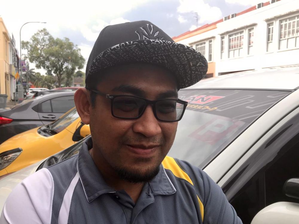 Fazli hopes Johor Baru gets an inter-city MRT or LRT. — Picture by Ben Tan