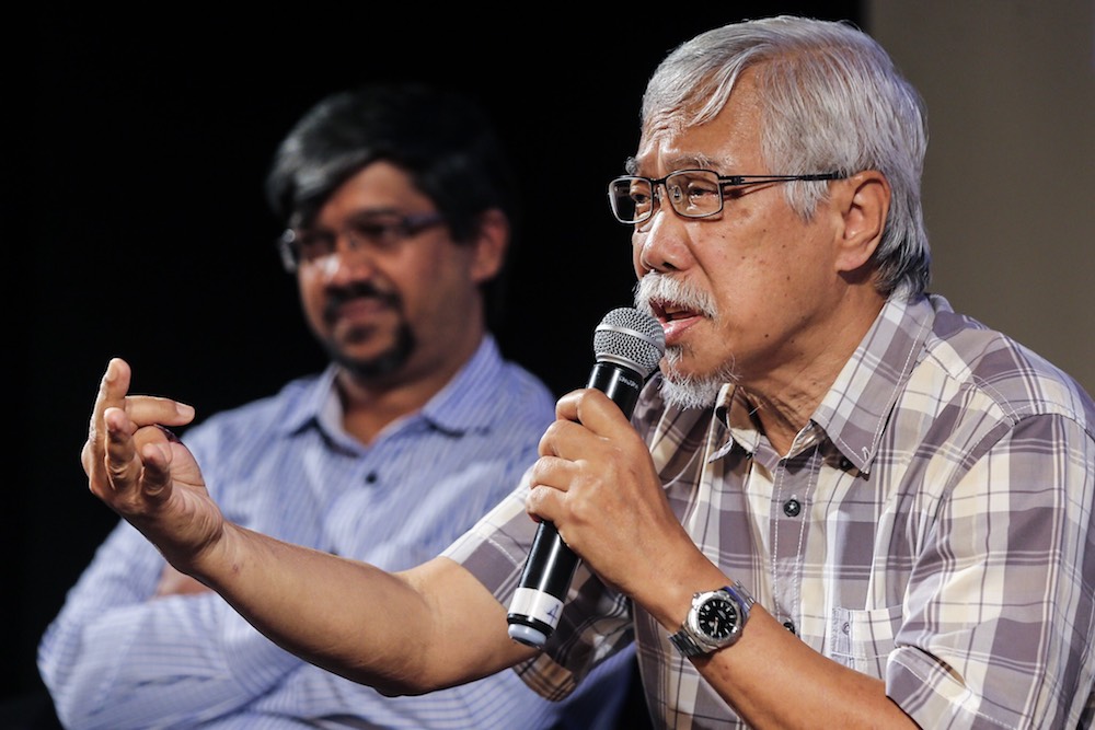 Karangkraf Media Group executive adviser Datuk Abdul Jalil Ali speaks at the Cooler Lumpur Festival Kuala Lumpur October 5, 2018. — Picture by Hari Anggara