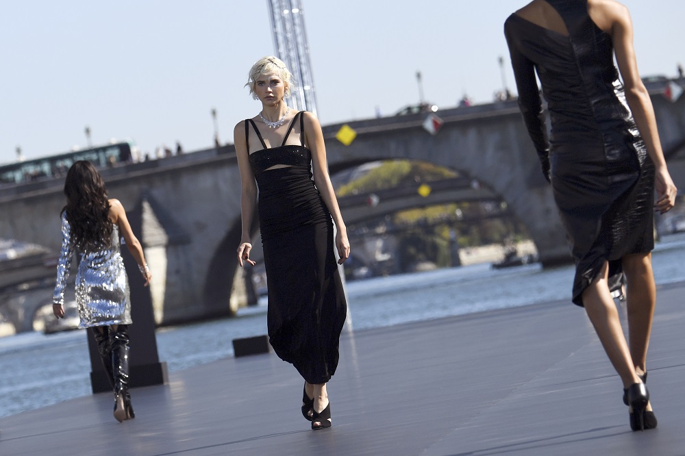 Models present creations for L'Oreal during the Spring-Summer 2019 Ready-to-Wear collection fashion show in Paris, September 30, 2018. u00e2u20acu201d AFP pic