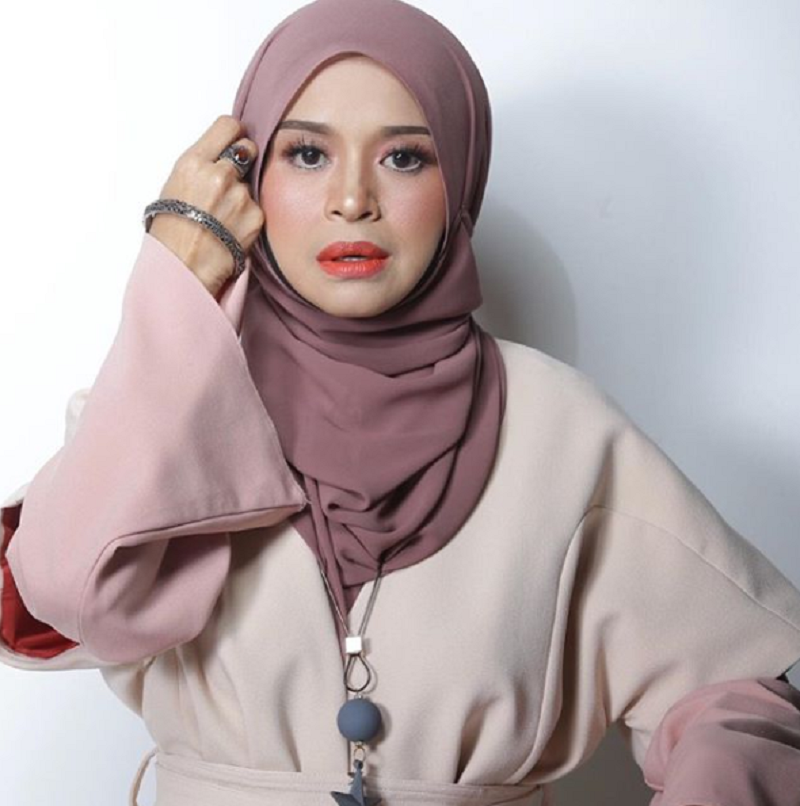 Actress Noorkhiriah Ahmad Shapie says the industry only pays a high sum to controversial young celebrities. — Picture via Instagram