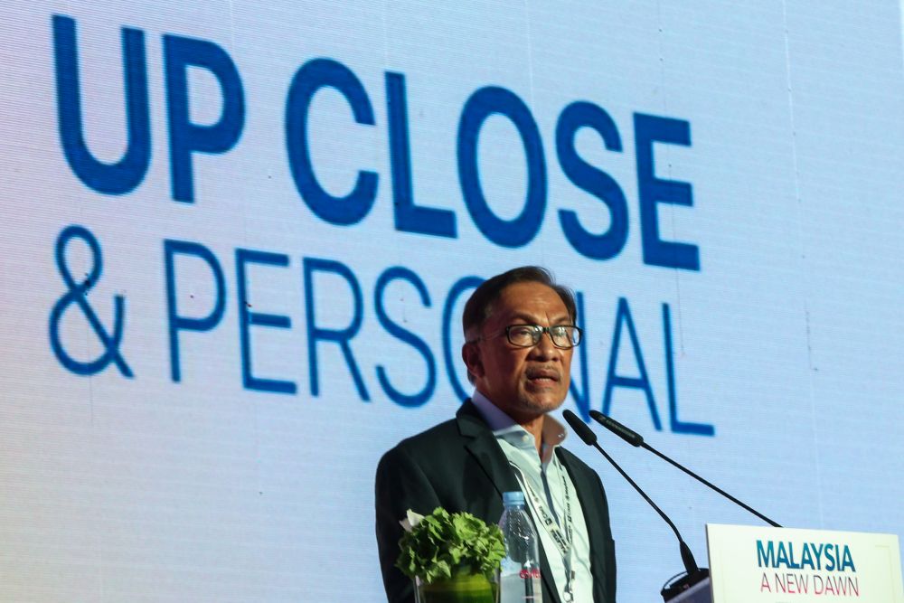 Datuk Seri Anwar Ibrahim speaks during the 'Malaysia: A New Dawn' forum in Kuala Lumpur October 9, 2018. u00e2u20acu201d Picture by Ahmad Zamzahuri
