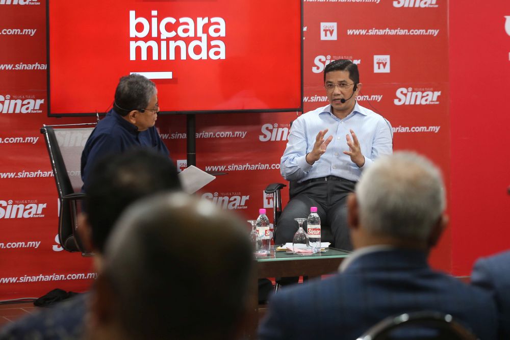Datuk Seri Azmin Ali speaks during an economic forum in Shah Alam October 12, 2018. u00e2u20acu201d Picture by Azinuddin Ghazali