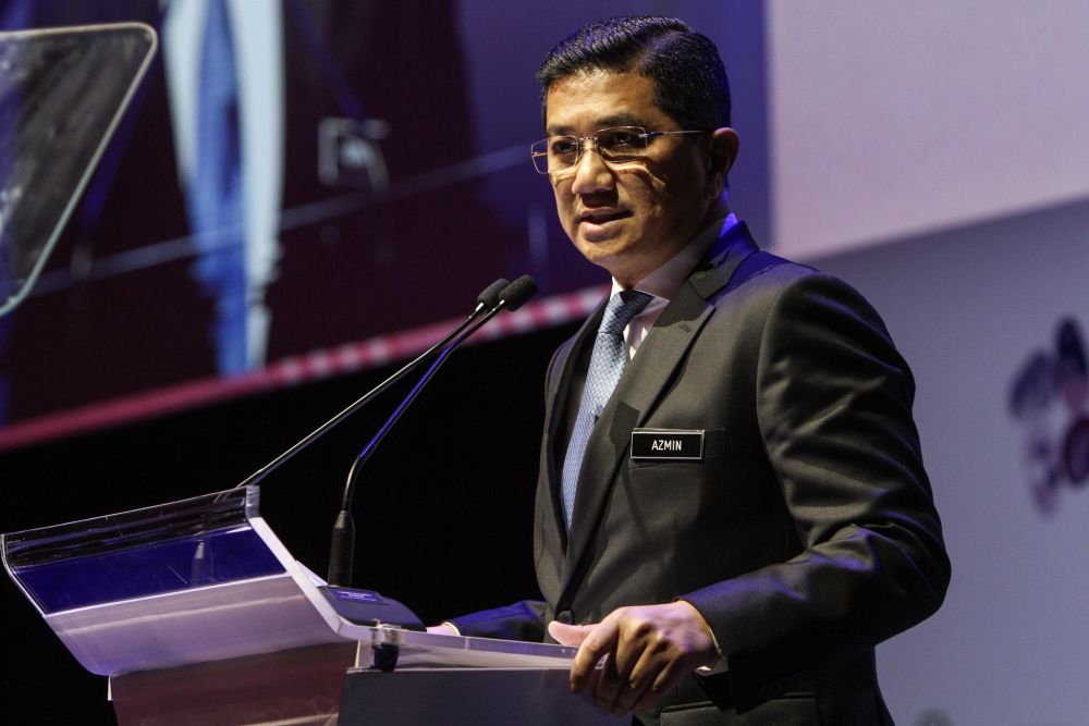 Economic Affairs Minister Datuk Seri Azmin Ali speaks during the Khazanah Megatrends Forum at the Mandarin Oriental, Kuala Lumpur October 8, 2018. u00e2u20acu201d Picture by Hari Anggara