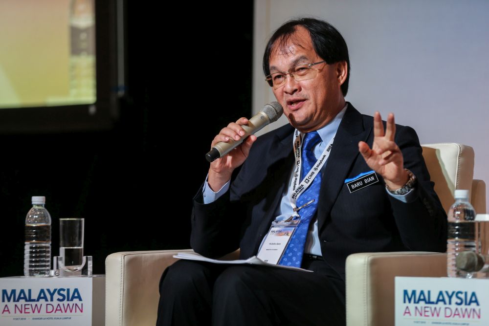 Baru Bian speaks during the 'Malaysia: A New Dawn' forum in Kuala Lumpur October 9, 2018. u00e2u20acu201d Picture by Ahmad Zamzahuri