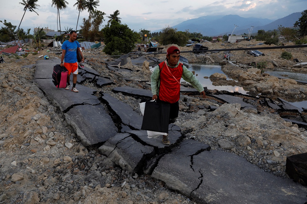 Indonesia battles fake news after quake-tsunami disaster | Malay Mail