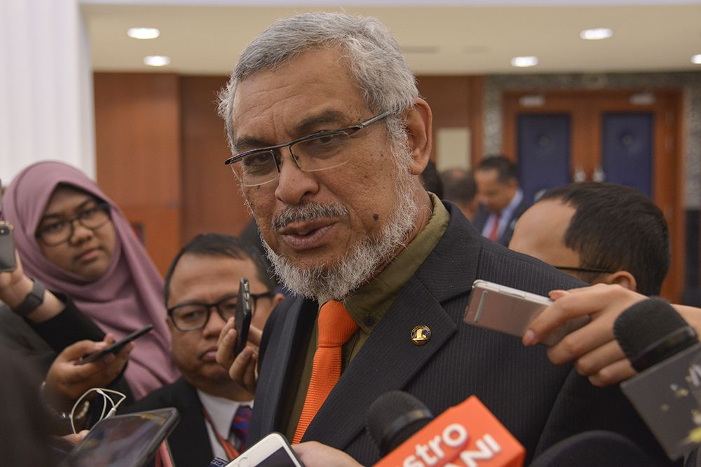 Federal Territories Minister Khalid Samad speaks to reporters at Parliament in Kuala Lumpur October 30, 2018. u00e2u20acu2022 Picture by Miera Zulyana