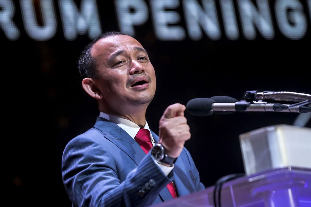 Education Minister Maszlee Malik speaks during the opening of the SJKC forum on BM improvement in Kuala Lumpur October 2, 2018. u00e2u20acu2022 Picture by Hari Anggara