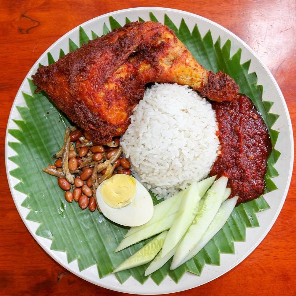 Village Park’s famous ‘nasi lemak ayam goreng’ has been the talk of the town for all the right reasons. ― Picture via Instagram/Village Park Restaurant