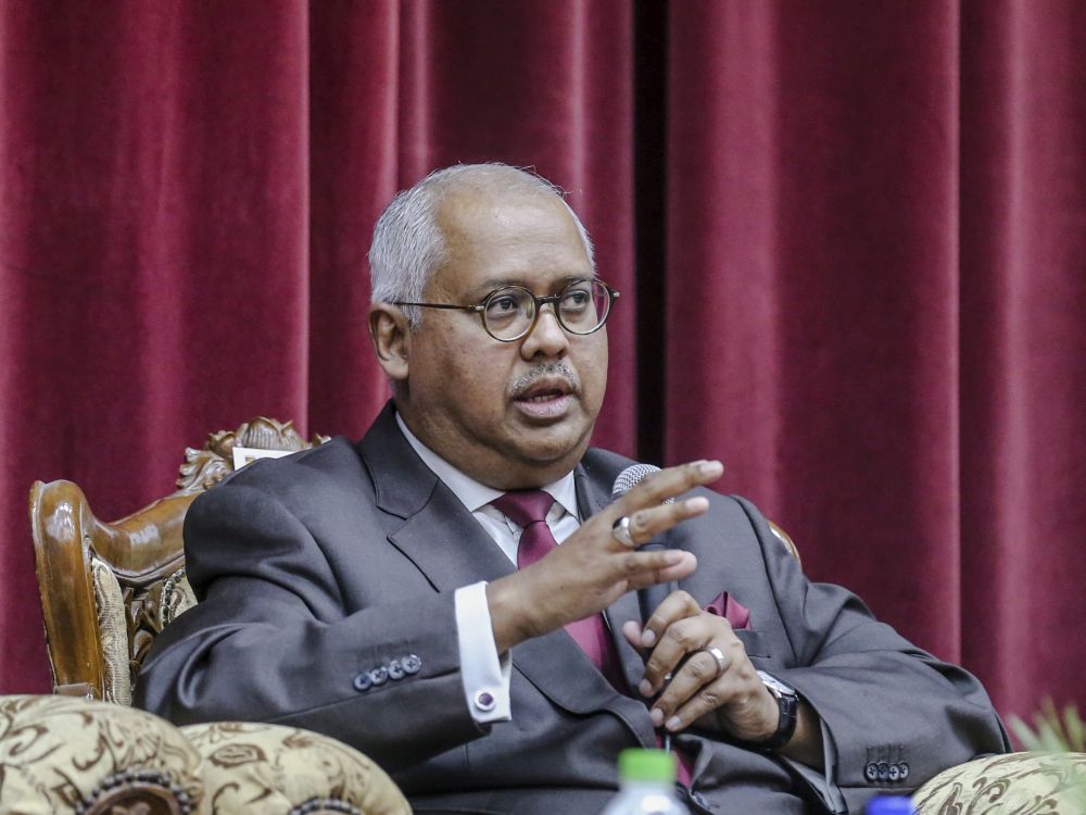 Datuk Dr Anis Yusal Yusoff speaks during a forum on sexual harassment at Universiti Kebangsaan Malaysiau00e2u20acu2122s Medical Centre in Kuala Lumpur October 30, 2018. u00e2u20acu201d Picture by Firdaus Latif