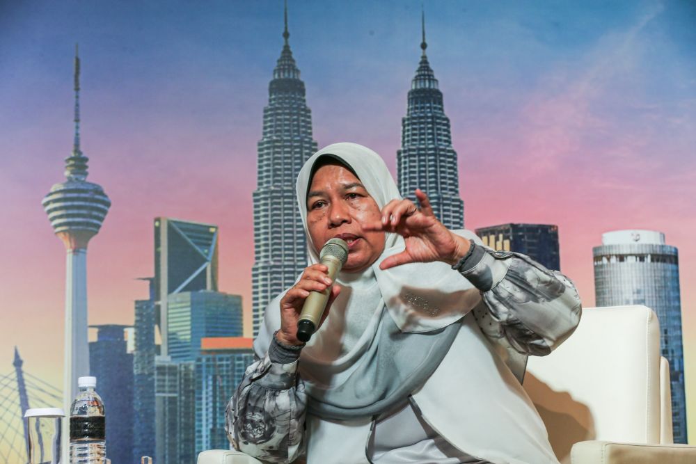 Zuraida Kamaruddin speaks during the 'Malaysia: A New Dawn' forum in Kuala Lumpur October 9, 2018. u00e2u20acu201d Picture by Ahmad Zamzahuri