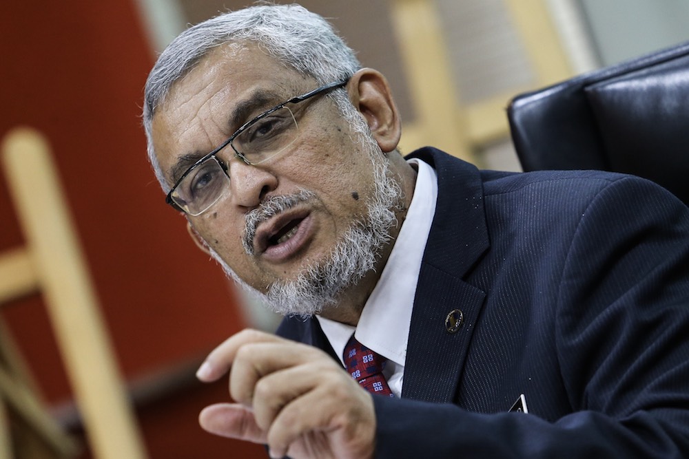 Federal Territories Minister, Khalid Abdul Samad, speaks to the media at DBKL Tower1 in Kuala Lumpur November 7, 2018. u00e2u20acu201d Picture by Hari Anggara