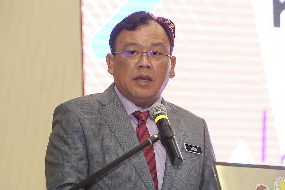 Deputy minister of communication and multimedia, Eddin Syazlee Shith in Putrajaya November 7, 2018. u00e2u20acu201d Picture by Shafwan Zaidon