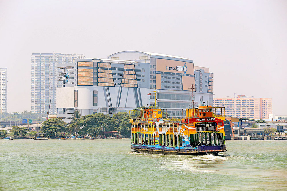 The Pulau Angsa ferry seen crossing the Penang Strait. u00e2u20acu201d Picture by Sayuti Zainudin