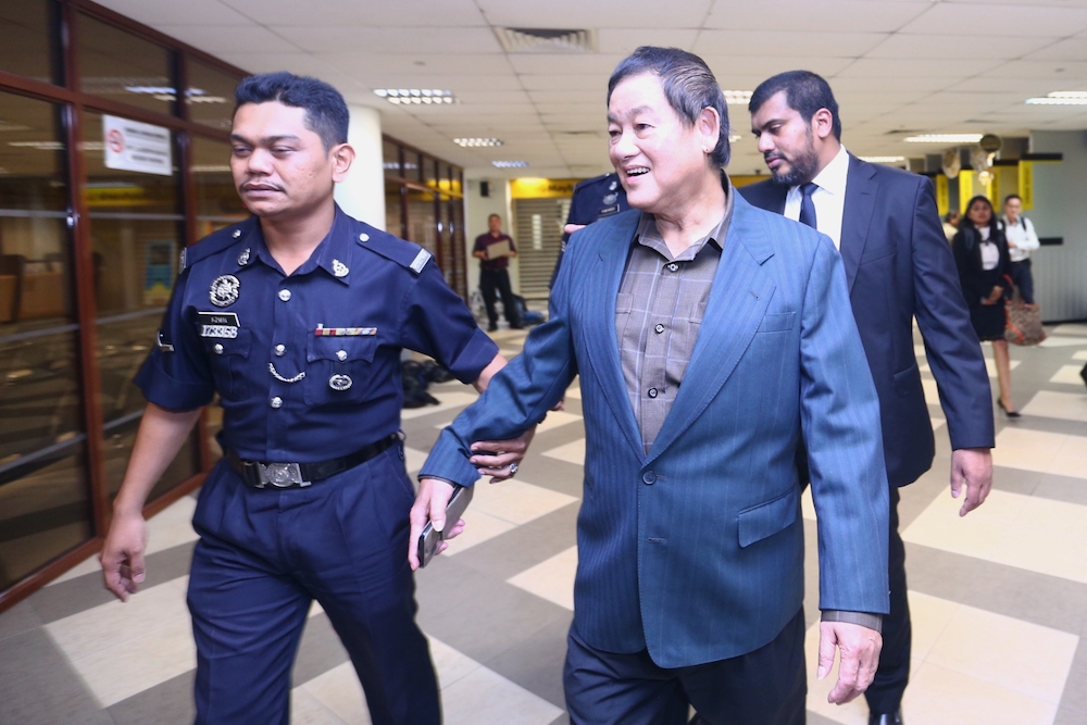 Datuk Tan Eng Boon leaves after paying his bail at the Kuala Lumpur Court Complex November 15, 2018. u00e2u20acu201d Picture by Ahmad Zamzahuri