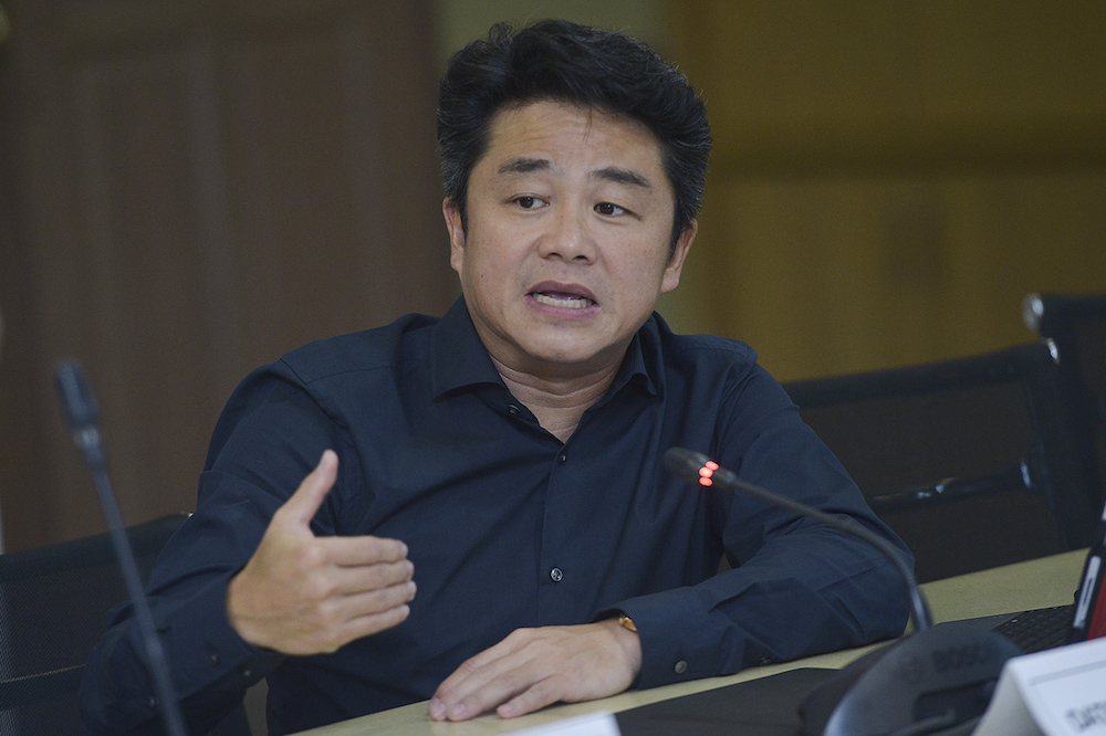 Datuk Lim Chee Wee speaks during the forum on the National Unity Consultative Council (NUCC) report in Kuala Lumpur November 15, 2018. u00e2u20acu201d Picture by Mukhriz Hazim 