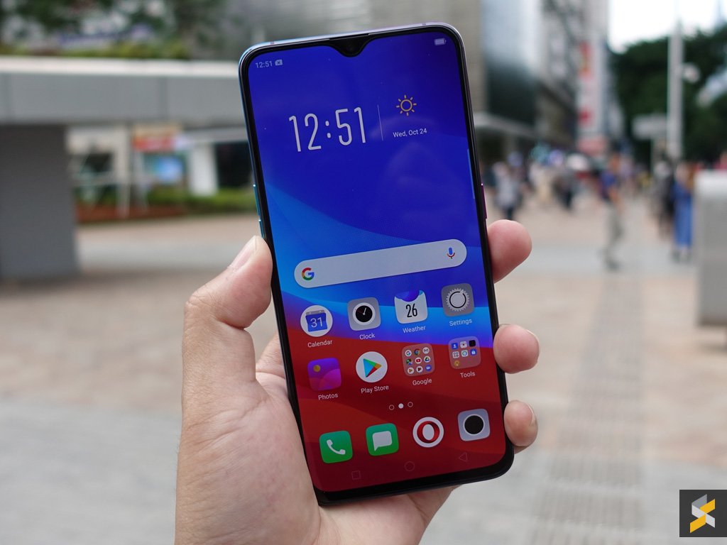 Powering the device is a Snapdragon 710 processor thatu00e2u20acu2122s mated to 8GB of RAM. Onboard, it offers 128GB of storage which isnu00e2u20acu2122t expandable. u00e2u20acu201d Picture courtesy of SoyaCincau.com