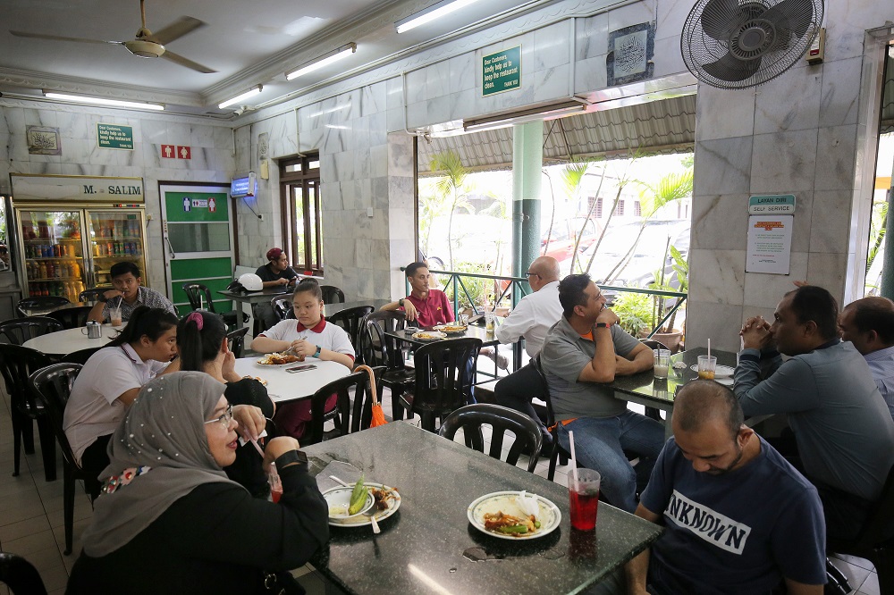Customers at Restoran M. Salim in Ipoh November 14, 2018. 